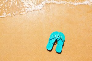 کفش فروشی دمپای کش راحتی صندل ساحل دریا آب