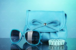 ست کیف و عینک آفتابی کیف آبی عینک آبی دستبند آبی