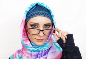 عینک طبی شال و روسری