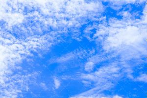 منظره آسمان آبی ابری لکه های ابر چشم انداز آسمان 32