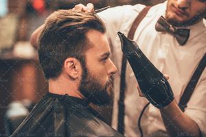 آرایشگاه مردانه سشوار مدل مو
