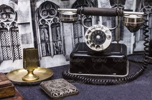 تلفن قدیمی تلفن عتیقه تلفن سلطنتی