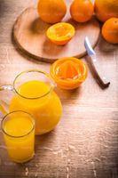 آبمیوه طبیعی آب پرتقال آب میوه