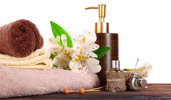 گل حوله مساژ درمانی خدمات ماساژ