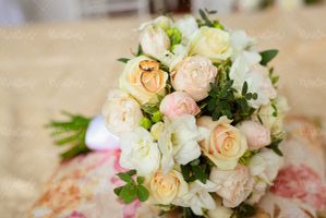 دسته گل عروس مزون عروس لباس عروس