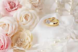 حلقه ازدواج جشن عروسی طلا فروشی