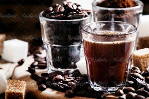 قهوه نوشیدنی تلخ دانه های قهوه