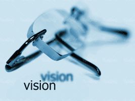 عینک طبی چشم پزشکی دکتر چشم پزشک