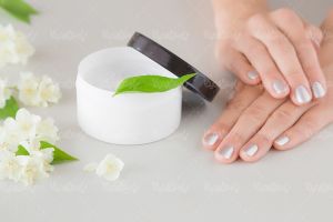 لوازم آرایش کرم مرطوب کننده