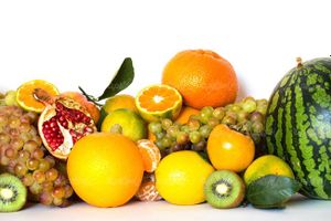 میوه فروشی سوپر میوه هندوانه میوه سرا پرتقال سیب انگور1