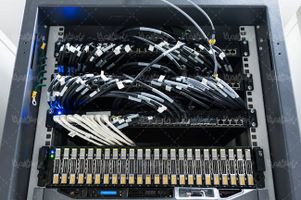 تجهیزات شبکه هاب سوئیچ راک سرور شبکه خدمات دامنه و هاستینگ9