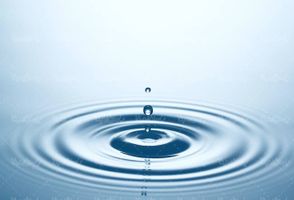 آب پاشش آب پاشیده شدن آب قطرات موج افتادن قطره آب داخل آب