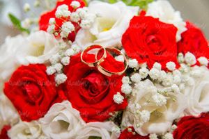 حلقه ازدواج حلقه عروسی طلا فروشی دسته گل