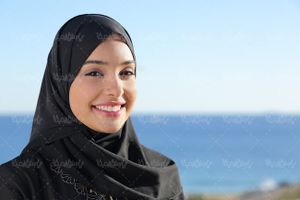 زن با حجاب روسری زن مسلمان حجاب و عفاف