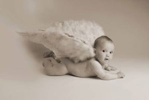 فرشته کودک نوزاد بچه بامزه