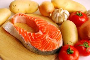 آشپزی سیب زمینی گوجه گوشت ماهی