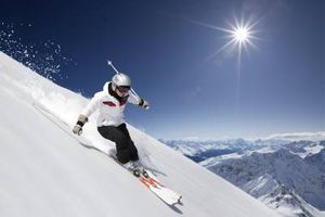 اسکی ورزش زمستانی برف