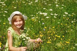 دختر بچه طبیعت گل لبخند