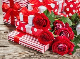 گل رز قرمز جعبه هدیه جعبه کادو 