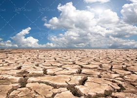 ابر آسمان آبی کویر خشک 