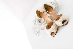 کفش خزدار کفش عروس کفش سفید 