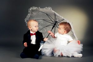 بچه نوزاد بامزه دختر پسر کودک چتر