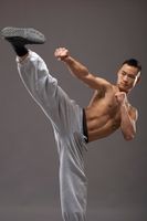 ورزش رزمی کاراته تکواندو مبارزه 2