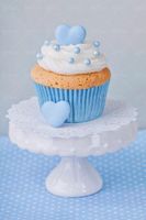 قنادی خامه شیرینی آبی رنگ 