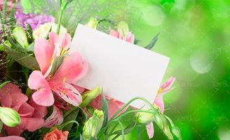 دسته گل مناسبتی گل با کارت 