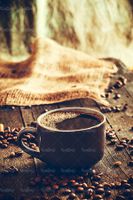 دانه های قهوه کافی شاپ
