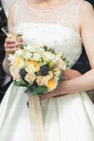 دسته گل عروس مزون عروس گلفروشی
