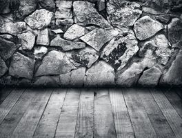 دیوار سنگی تخته چوبی نیمکت چوبی