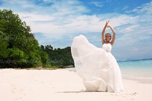 مزون عروس لباس عروس تور سفید