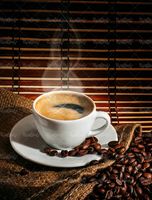 فنجان قهوه کافی شاپ