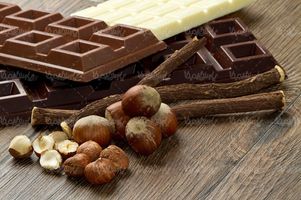 شکلات دارچینی
