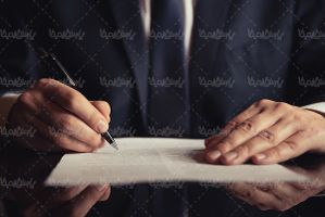 امضاء قرارداد