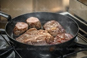 سرخ کردن گوشت قرمز