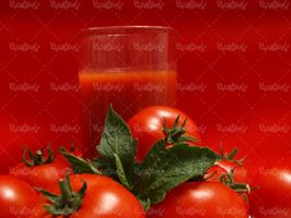 آبمیوه گوجه فرنگی
