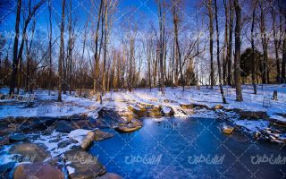 تصویر با کیفیت چشم انداز زیبای فصل زمستان به همراه برف و طبیعت