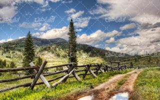 تصویر با کیفیت چشم انداز همراه با منظره و چشم انداز زیبای حصار چوبی