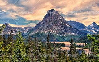 تصویر با کیفیت چشم انداز کوه همراه با منظره و طبیعت زیبا