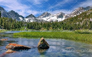 تصویر با کیفیت چشم انداز زیبای کوهستان همراه با منظره و طبیعت زیبا