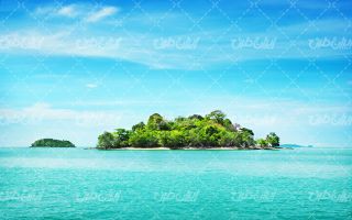 تصویر با کیفیت چشم انداز زیبای جزیره همراه با منظره دیدینی و طبیعت زیبا