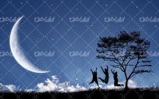 تصویر با هلال ماه همراه با منظره زیبا و چشم انداز رویایی