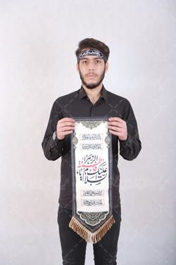 عکس مرد با لباس مشکی