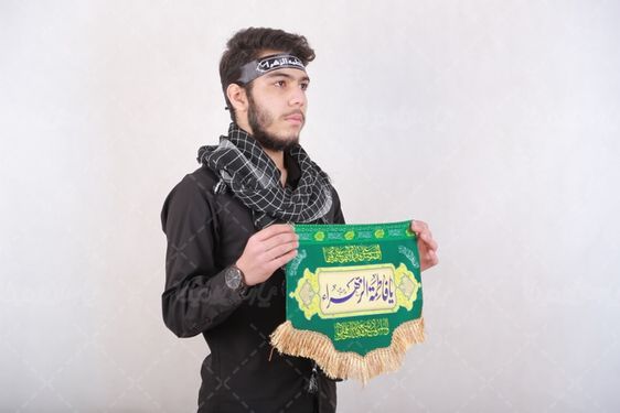 عکس مرد با لباس مشکی