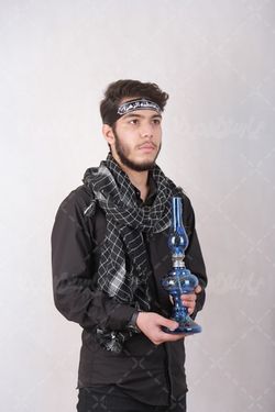 عکس مرد با لباس مشکی