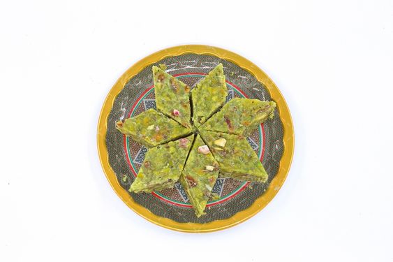 تصویر شیرینی لوز