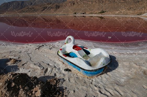 عکس دریاچه مهارلو شیراز