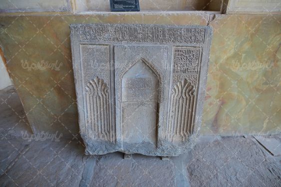 عکس سنگ موزه هفت تنان شیراز